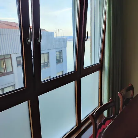 Piso En Avenida De Bueu * カンガス・デ・モラソ